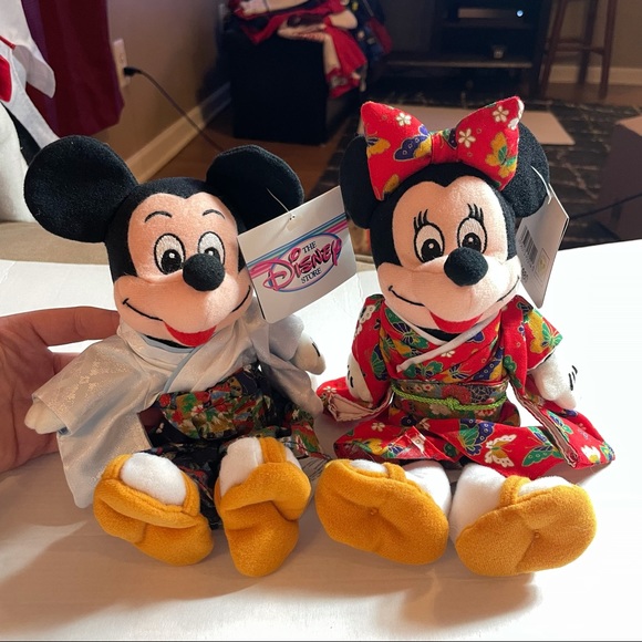 Tokyo Disney Mickey and Minnie Mouse Bean Bag Stuffed Animal Plush - Picture 5 of 14